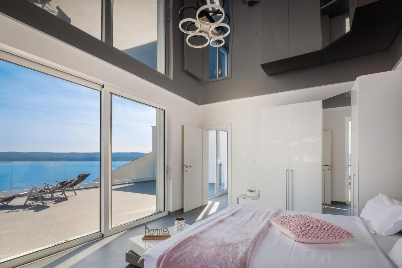 Beachfront Holiday Home - Private Heated Pool ميميتسا المظهر الخارجي الصورة