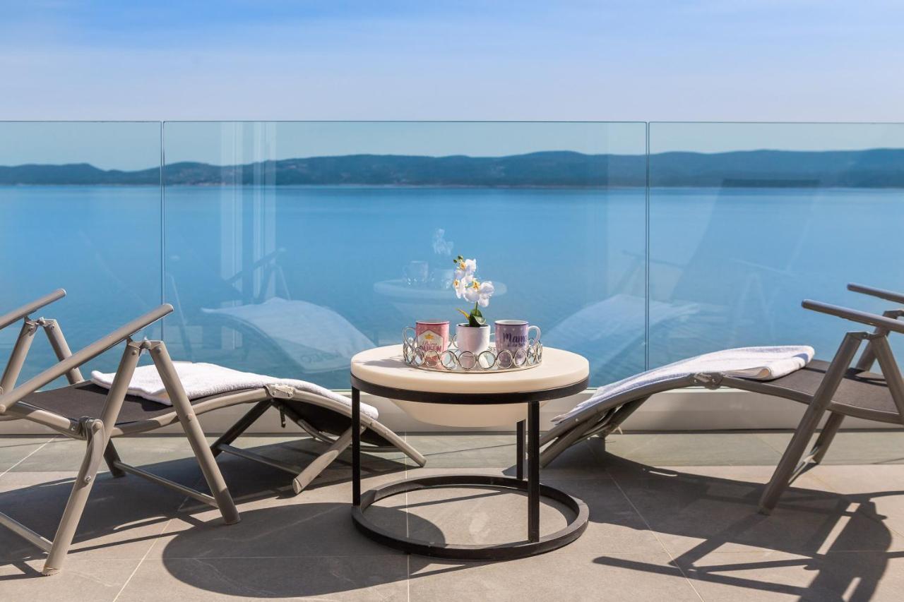 Beachfront Holiday Home - Private Heated Pool ميميتسا المظهر الخارجي الصورة